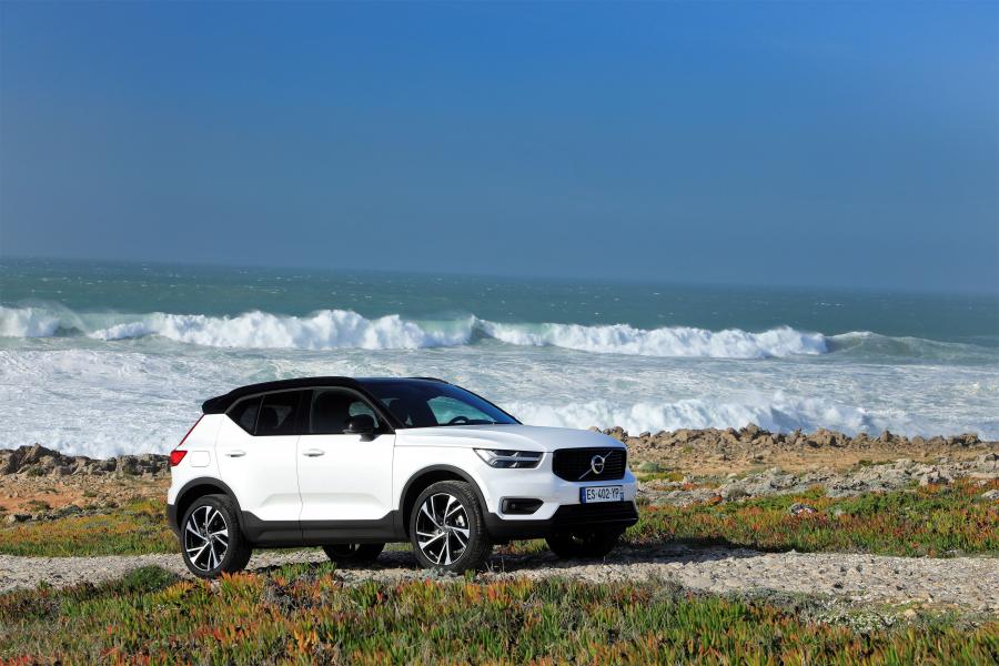  Volvo XC40 T5 R-Design 2017 года  (WW) (фото 67 из 68)
